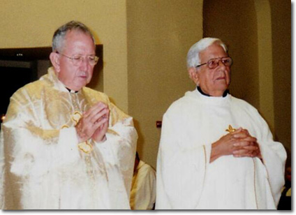 Misa Solemne en celebraci&oacute;n de las Bodas de Oro en la iglesia San Juan Bosco, Miami